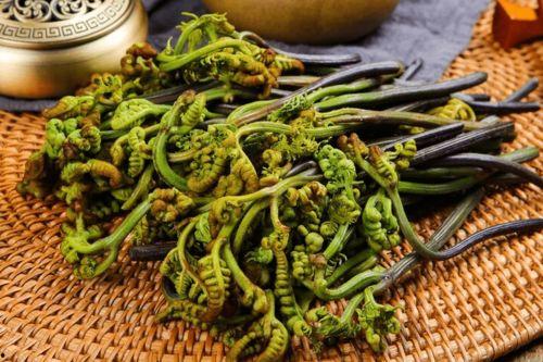 便秘吃瓜还是青菜,揭秘缓解便秘的绿色选择