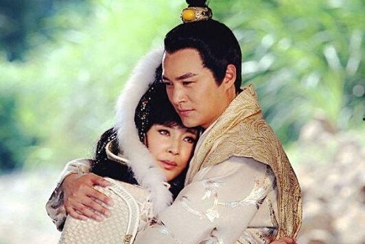 《吃瓜丫鬟》结局揭秘,逆袭之路，爱情与权力的交织