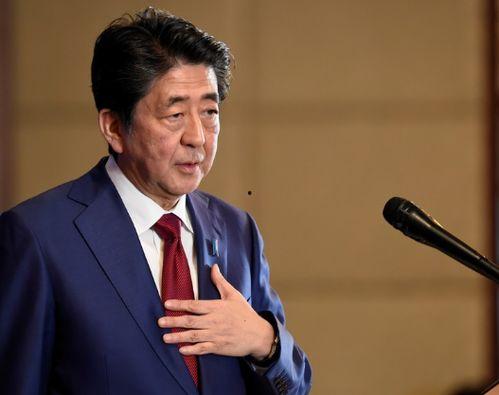 安倍吃瓜,揭秘日本前首相的意外“跨界”瞬间