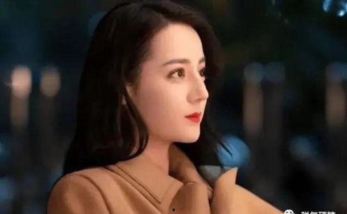 精品美女吃瓜,探寻精品美女的吃瓜瞬间